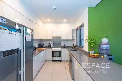 Villa en Dubai Hills Estate, Dubai, 4 dormitorios, 229 m², № 122280 - foto 7