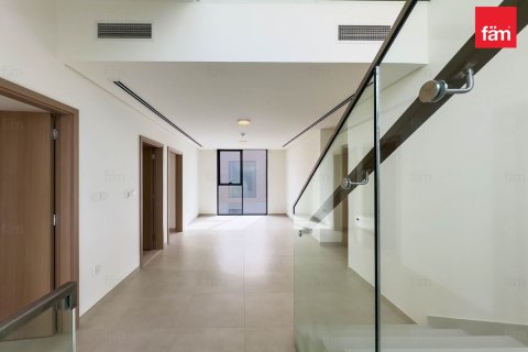 Villa in Dubai 4 bedrooms, 504.7 sq.m. № 50142 - photo 3