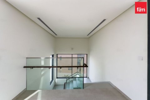 Villa in Dubai 4 bedrooms, 504.7 sq.m. № 50142 - photo 4