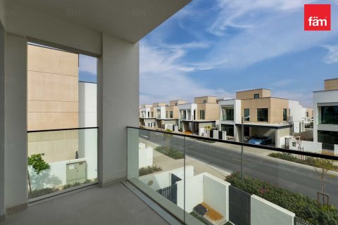 Villa in Dubai 4 bedrooms, 504.7 sq.m. № 50142 - photo 14