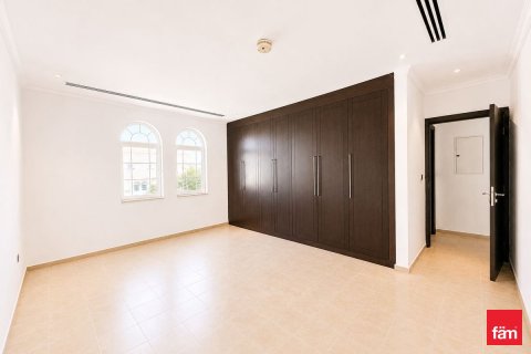 Villa en Jumeirah Park, Dubai, 4 dormitorios, 741.1 m², № 114334 - foto 11