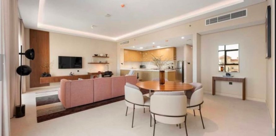 Квартира в Аль-Барше, Дубай, 3 спальни, 177.8м², № 114324
