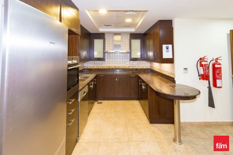 Townhouse in Dubai 4 bedrooms, 385.5 sq.m. № 114325 - photo 5