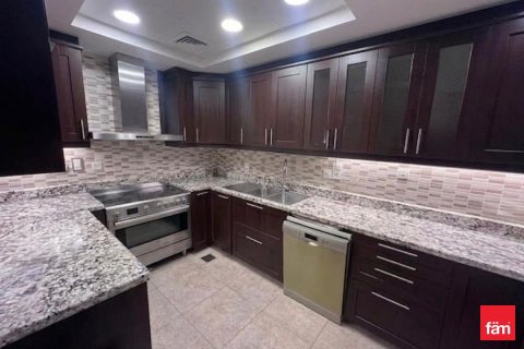 Townhouse in Dubai 4 bedrooms, 385.5 sq.m. № 114325 - photo 4