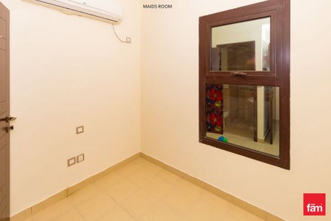 Townhouse in Dubai 4 bedrooms, 385.5 sq.m. № 114325 - photo 9