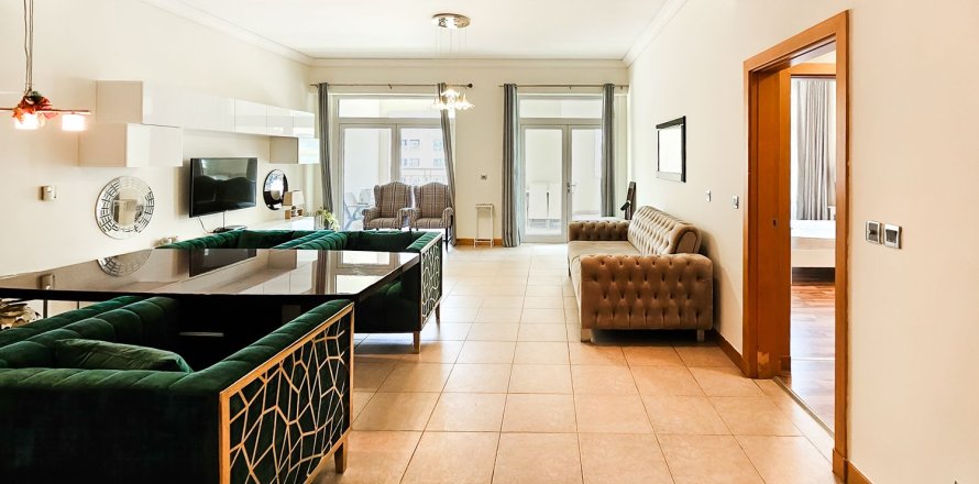 Apartment in Palm Jumeirah, Dubai 2 bedrooms, 185.22 sq.m. № 138895