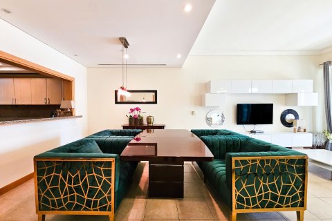 Apartment in Palm Jumeirah, Dubai 2 bedrooms, 185.22 sq.m. № 138895 - photo 3