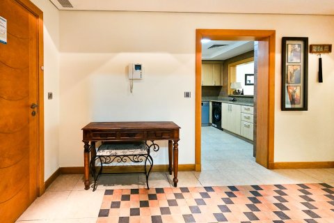 Apartment in Palm Jumeirah, Dubai 2 bedrooms, 185.22 sq.m. № 138895 - photo 6