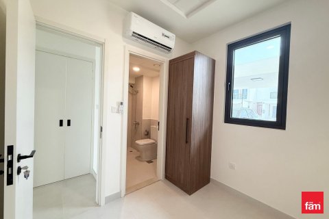 Townhouse in Town Square, Dubai 3 bedrooms, 172.1 sq.m. № 52248 - photo 22