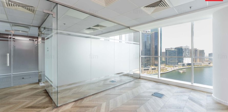 Office in Business Bay, Dubai 91.8 sq.m. № 111822
