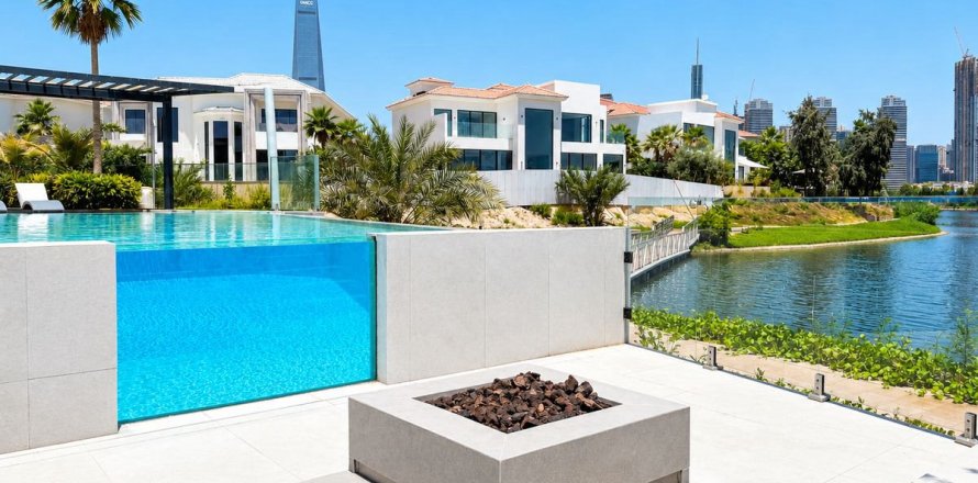 Villa à Jumeirah Islands, Dubai, 5 chambres, 1078 m², № 111821