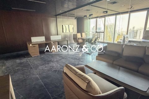 Снять в аренду офис в Бизнес-Бэе, Дубай: 82м², № 85376 - фото 5