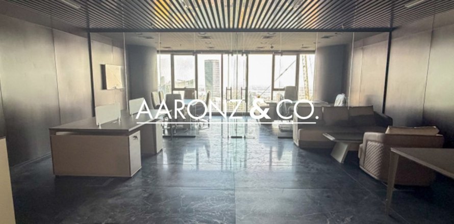 Офис в Бизнес-Бэе, Дубай, 82м², № 85376