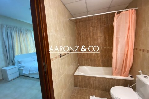 Apartamento en Jumeirah Lake Towers, Dubai, 1 dormitorio, 89 m², № 85379 - foto 16