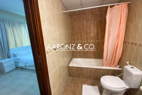 Apartamento en Jumeirah Lake Towers, Dubai, 1 dormitorio, 89 m², № 85379 - foto 13