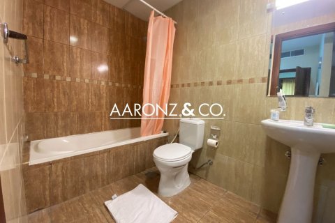 Apartamento en Jumeirah Lake Towers, Dubai, 1 dormitorio, 89 m², № 85379 - foto 14