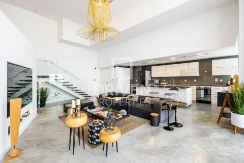 Apartment in Business Bay, Dubai 2 bedrooms, 189 sq.m. № 19134 - photo 4