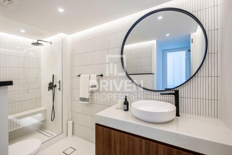Apartment in Business Bay, Dubai 2 bedrooms, 189 sq.m. № 19134 - photo 7