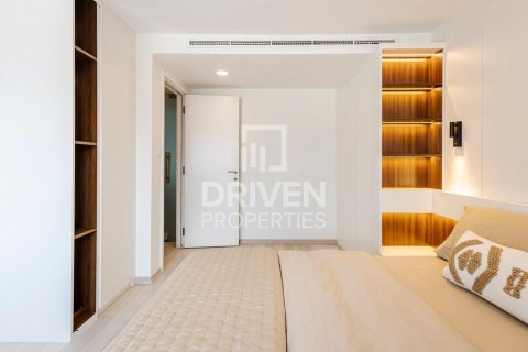Apartment in Business Bay, Dubai 2 bedrooms, 189 sq.m. № 19134 - photo 16