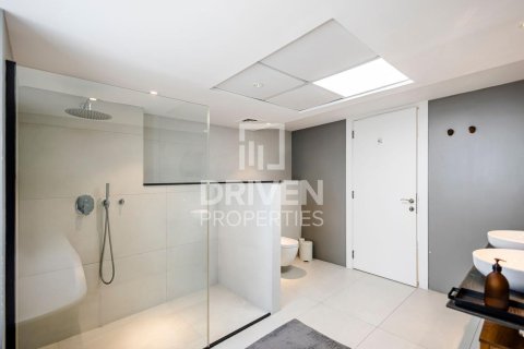 Apartment in Business Bay, Dubai 2 bedrooms, 189 sq.m. № 19134 - photo 14