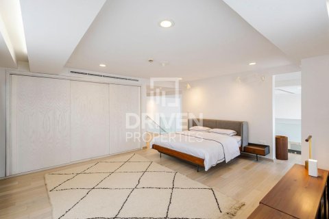 Apartment in Business Bay, Dubai 2 bedrooms, 189 sq.m. № 19134 - photo 15