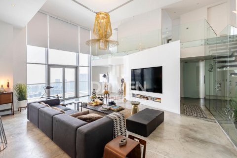 Apartment in Business Bay, Dubai 2 bedrooms, 189 sq.m. № 19134 - photo 5
