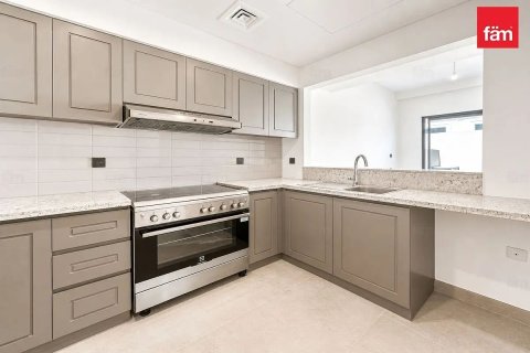 Townhouse in Dubai 4 bedrooms, 144 sq.m. № 124221 - photo 6