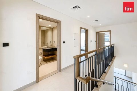 Townhouse in Dubai 4 bedrooms, 144 sq.m. № 124221 - photo 11