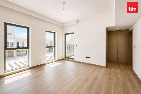 Townhouse in Dubai 4 bedrooms, 144 sq.m. № 124221 - photo 8