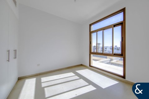 Снять в аренду таунхаус в Town Square, Дубай: 3 спальни, 188м², № 76649 - фото 11