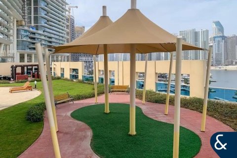 Apartment in Business Bay, Dubai 2 bedrooms, 136 sq.m. № 76648 - photo 4