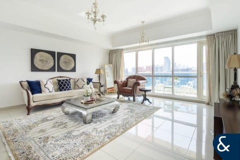 Apartment in Business Bay, Dubai 2 bedrooms, 136 sq.m. № 76648 - photo 6