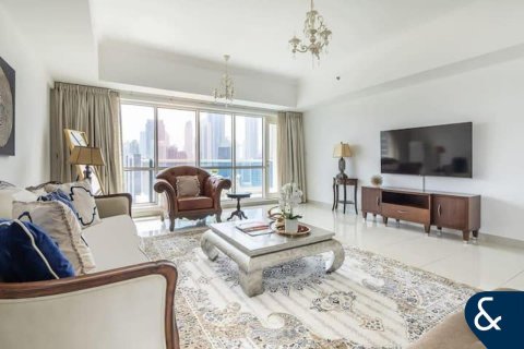 Apartment in Business Bay, Dubai 2 bedrooms, 136 sq.m. № 76648 - photo 1