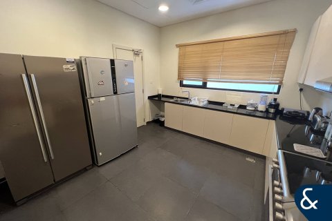 Villa à DAMAC Hills (Akoya by DAMAC), Dubai, 5 chambres, 478 m², № 76640 - photo 5