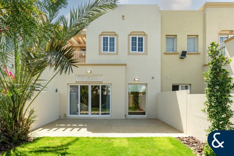 Купить виллу в The Springs, Дубай: 2 спальни, 157м², № 75835 - фото 2