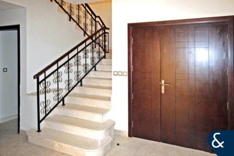 Villa in Mudon, Dubai 4 bedrooms, 354 sq.m. № 75826 - photo 2