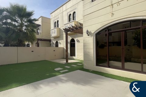 Villa in Mudon, Dubai 4 bedrooms, 354 sq.m. № 75826 - photo 20