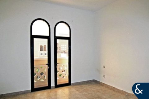 Villa in Mudon, Dubai 4 bedrooms, 354 sq.m. № 75826 - photo 8