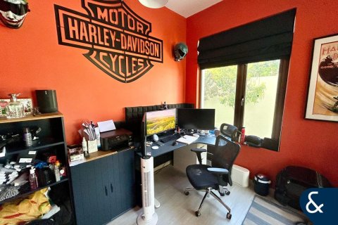 Купить виллу в Mira Oasis, Рим, Дубай: 3 спальни, 236м², № 75836 - фото 7