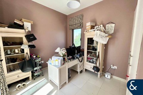 Купить виллу в Mira Oasis, Рим, Дубай: 3 спальни, 236м², № 75836 - фото 13