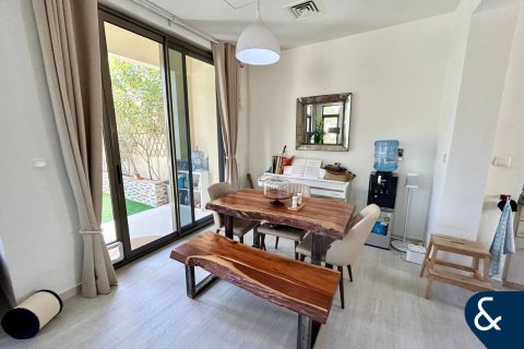 Купить виллу в Mira Oasis, Рим, Дубай: 3 спальни, 236м², № 75836 - фото 4