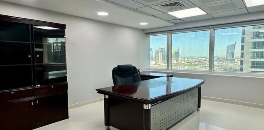 Oficina en Dubai, 141.4 m², № 119265