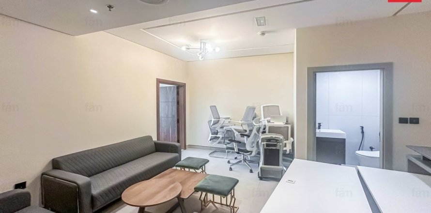Office in Dubai 93.4 sq.m. № 119260
