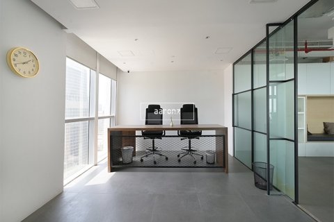 Office in Jumeirah Lake Towers, Dubai 134 sq.m. № 14027 - photo 5