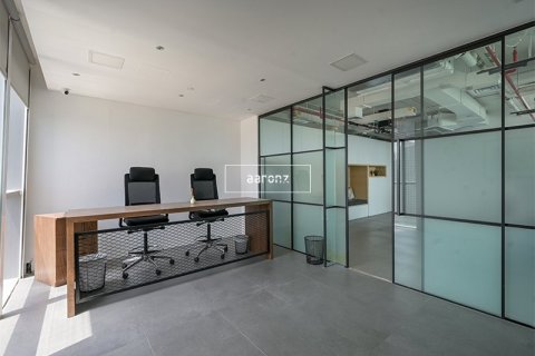 Office in Jumeirah Lake Towers, Dubai 134 sq.m. № 14027 - photo 6
