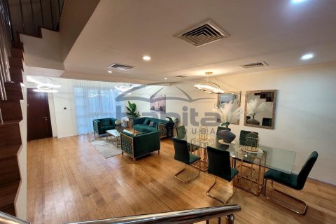 Villa en Jumeirah Village Circle, Dubai, 4 dormitorios, 390.2 m², № 7648 - foto 5