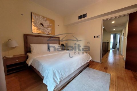 Villa en Jumeirah Village Circle, Dubai, 4 dormitorios, 390.2 m², № 7648 - foto 16