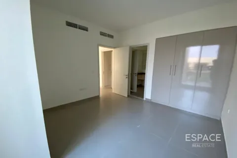 Townhouse in Dubai Hills Estate, Dubai 3 bedrooms, 207 sq.m. № 71188 - photo 4