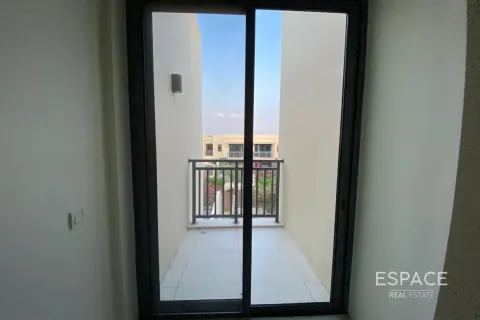 Townhouse in Dubai Hills Estate, Dubai 3 bedrooms, 207 sq.m. № 71188 - photo 1