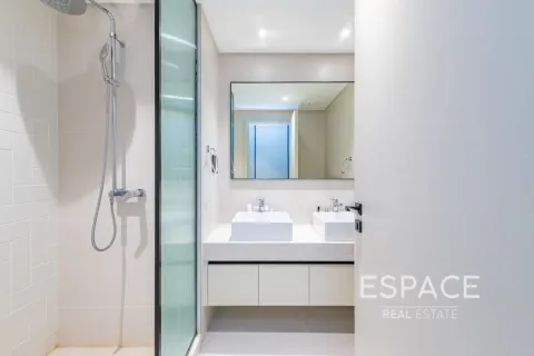 Apartment in Dubai Harbour, Dubai 2 bedrooms, 102 sq.m. № 71183 - photo 14